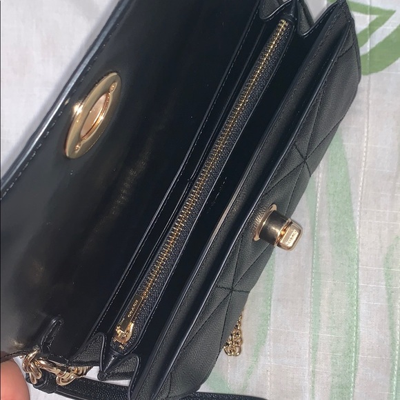 Coach Caviar Quilted Wallet on Chain Crossbody - Picture 4 of 16